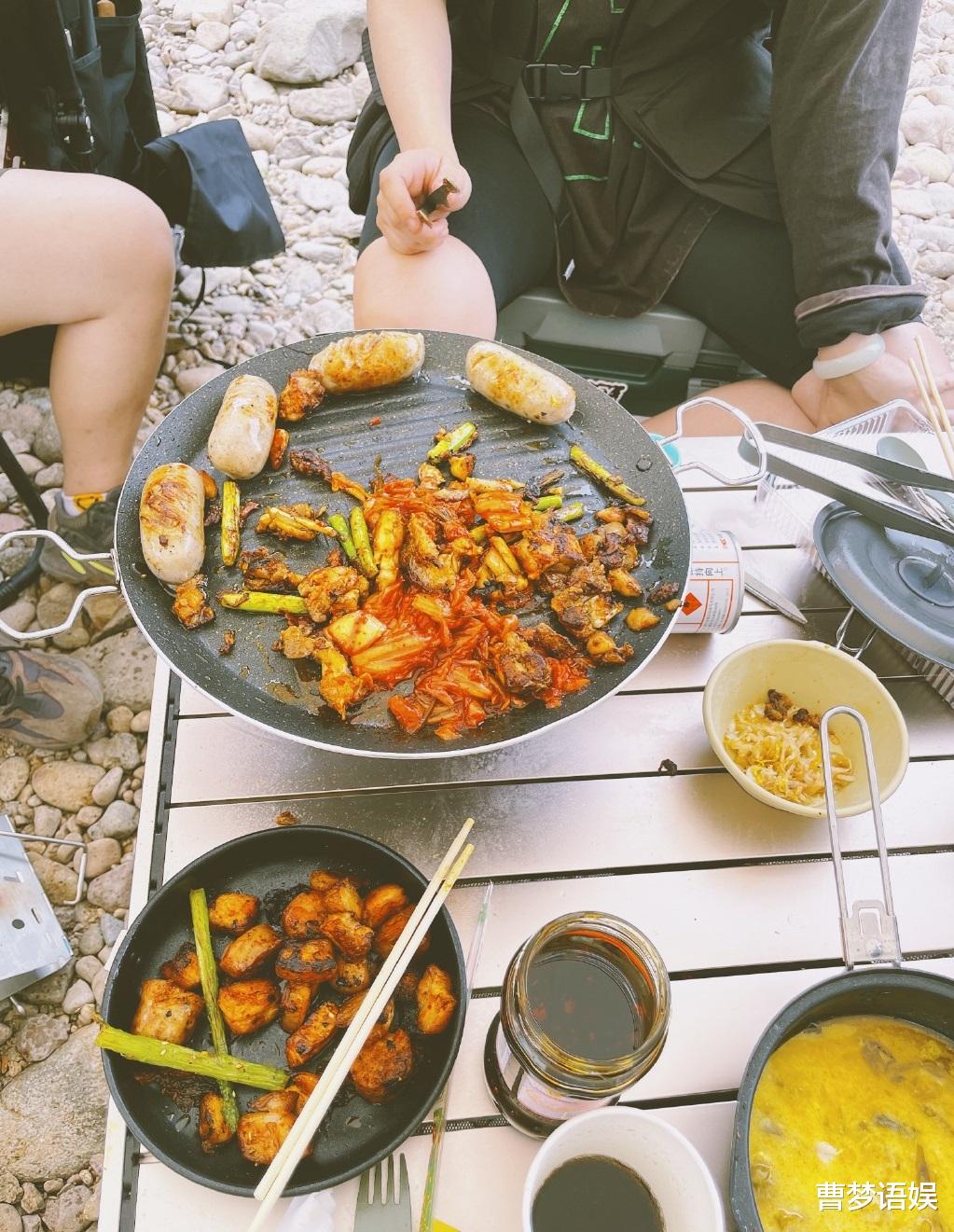 张大奕|张大奕蒋凡成成过往？女方被曝搭上四川富二代，后者曾晒出前者爱犬