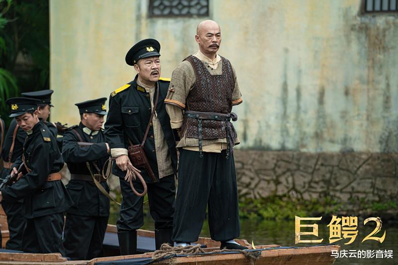 巨鳄2|《巨鳄2》上映，以为是烂片，实则有特效，有笑点，类似僵尸片