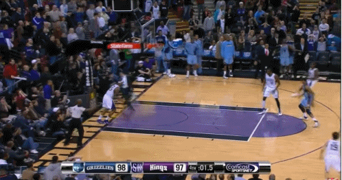 埃文斯|3年禁赛结束！回归NBA！埃文斯恢复球员身份！训练场上和沃尔对飚