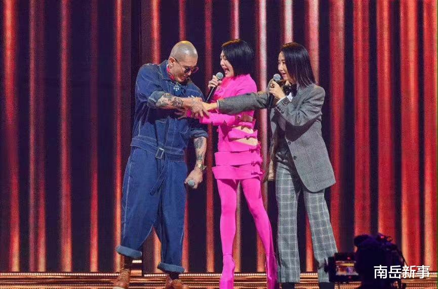 小S|小S错失金钟奖，许老三安慰妈妈，大S不让她蹭老公具俊晔的热度