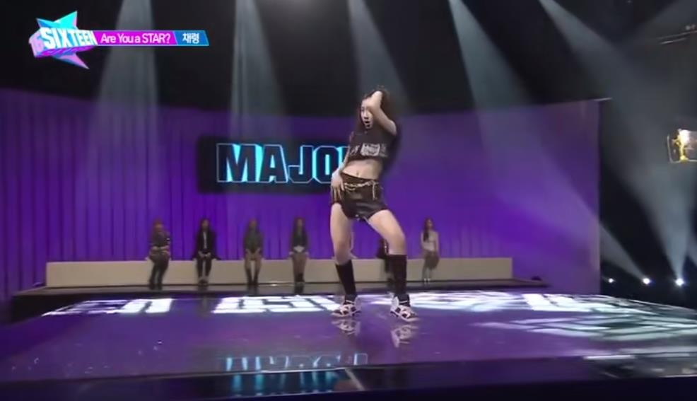 itzy|参加选秀屡遭淘汰,后靠实力逆袭ITZY主舞,却是家境富裕的千金?