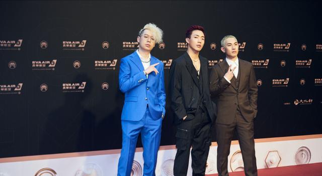 吴昕|歌手陈奕凡私密视频泄露，48秒浴室片段被疯传，录像人是他的女伴