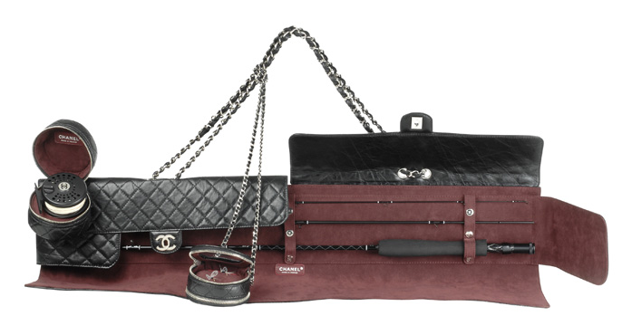 |周董晒香奈尔篮球，输了！陈冠希女儿捧2万LV排球，笑得好甜