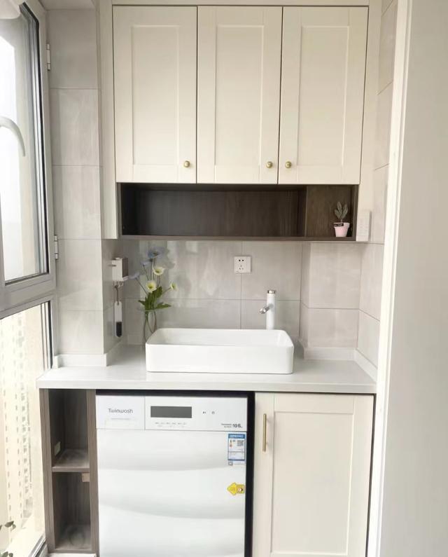 30岁独居女主拒绝“过度装修”,把74家装修得堪称教科书,超羡慕