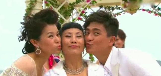 黄宗泽|父母离异导致黄宗泽不珍惜胡杏儿,前女友结婚只能默默注视遗憾错过