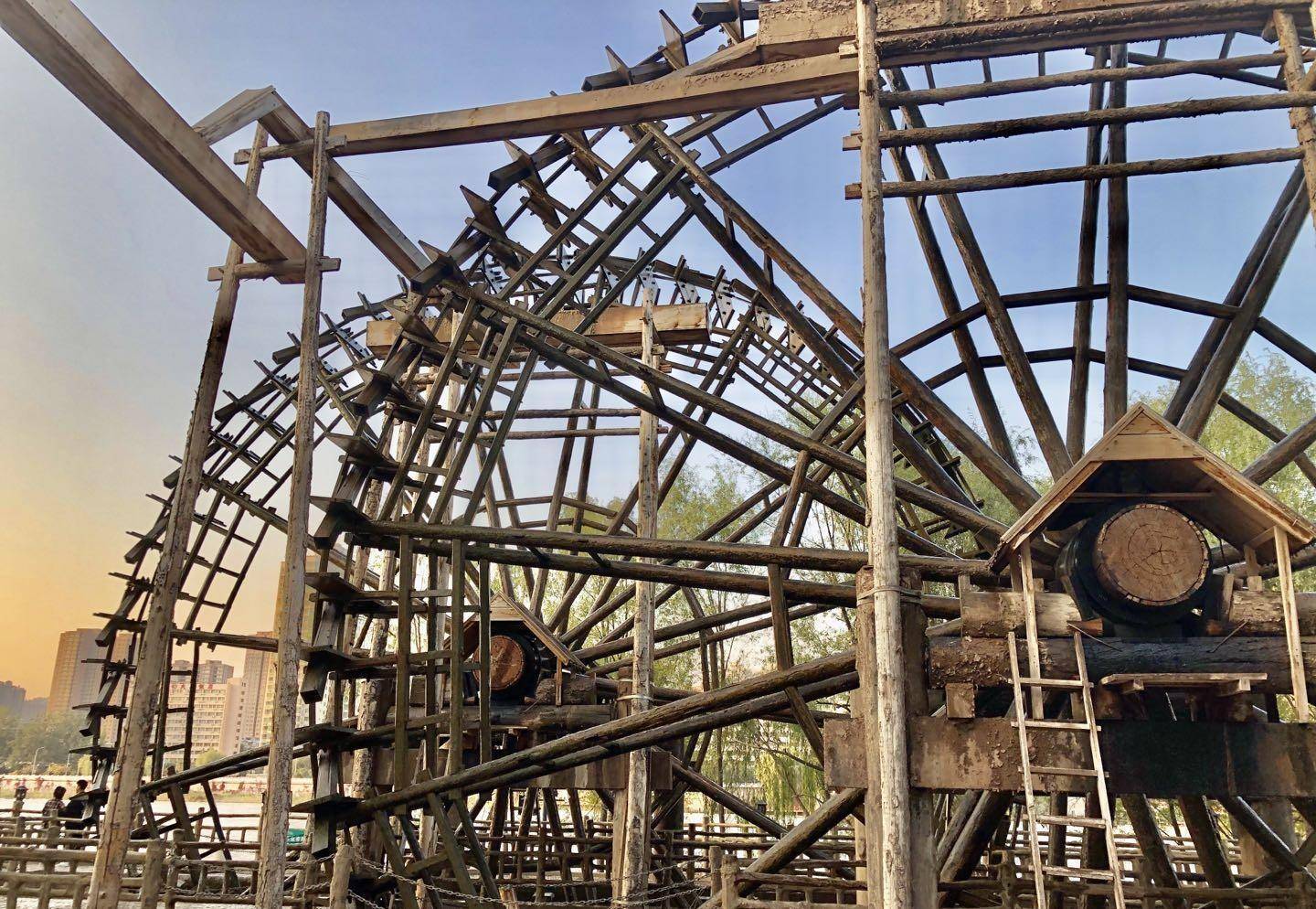 水车|兰州黄河百里风情线,沿岸藏着无数景观,来此感受这座黄河上明珠