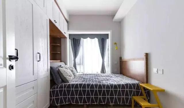 66平小户型装修,值得点赞的是,设计师巧妙解决了客厅无窗问题