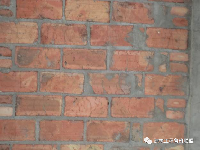 墙面为什么总开裂？15个原因，施工人员请注意！