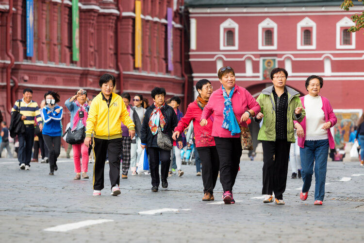 脾胃|有人走路走出长寿，有人走废膝盖，走路不注意5点，养生或变伤身