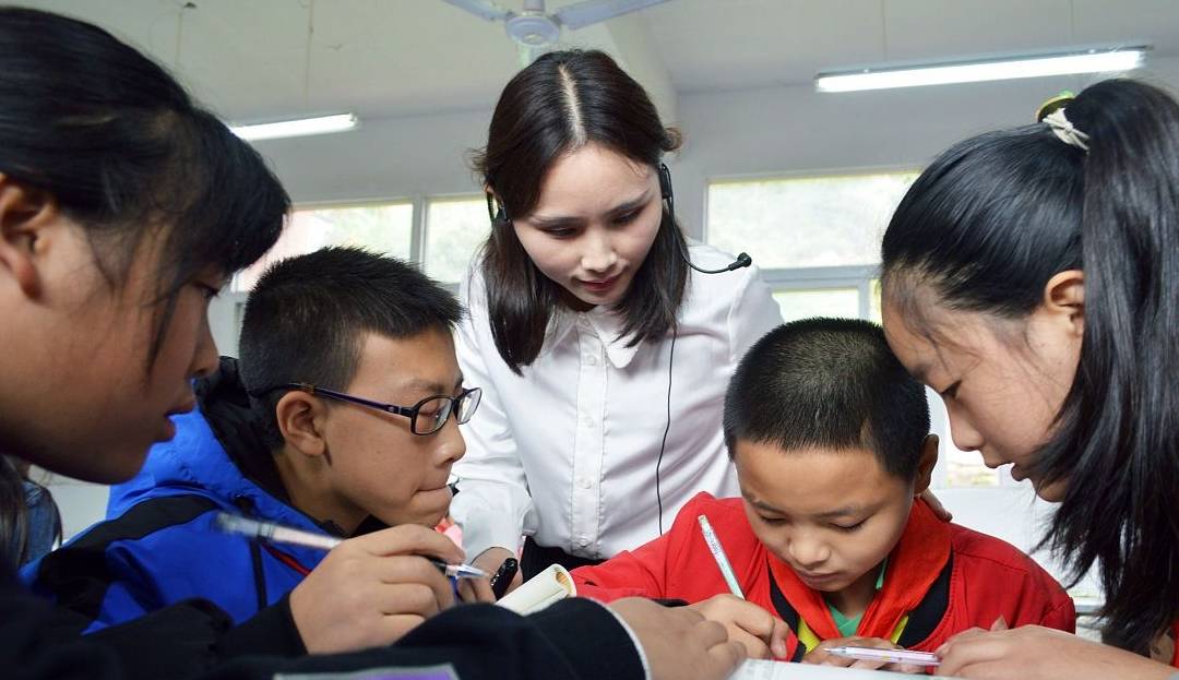 高职院校|岳阳某校长与女教师事件：舆论只有谴责的自由，并没有惩戒的权利