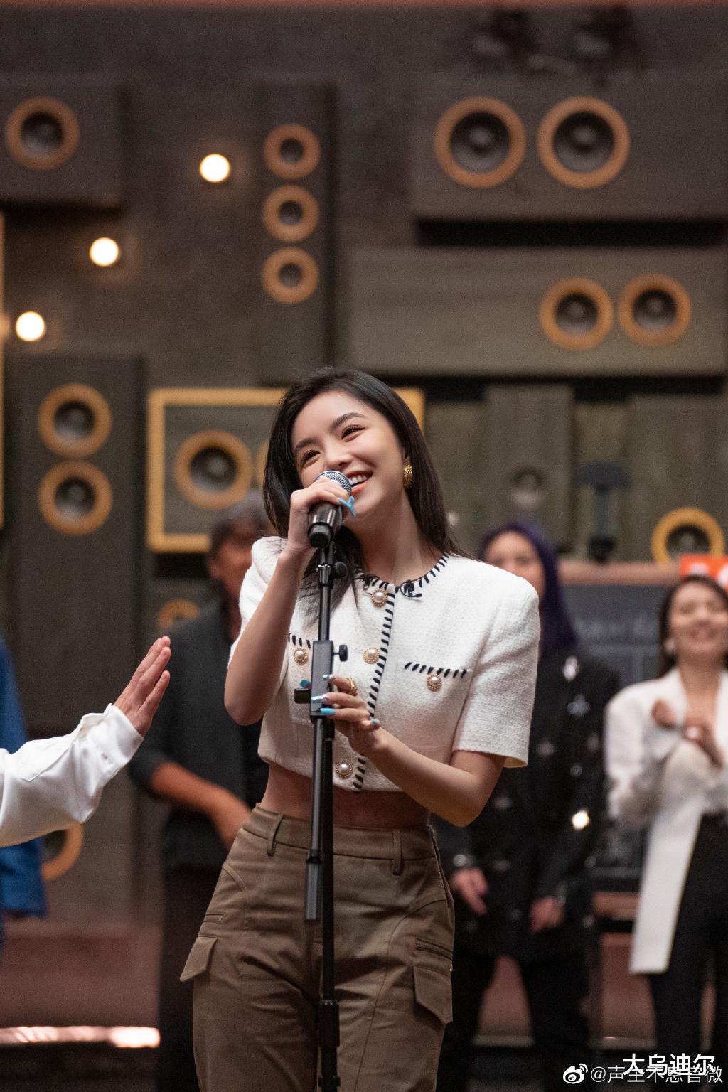 张天爱|师傅除了说天生的就再无话可说了丨张天爱姐姐毫不犹豫地投票给她