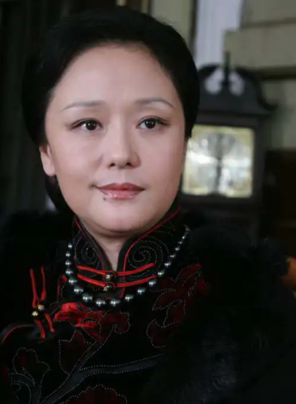 |人生第一部戏出演寡妇，廖学秋因戏和丈夫离心，出轨不原谅成为单身