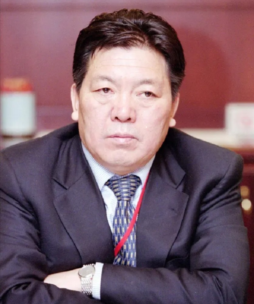 悲情首富李兆会:父死仓促接班,两次娶女明星,现在靠剃须刀再赚1000亿