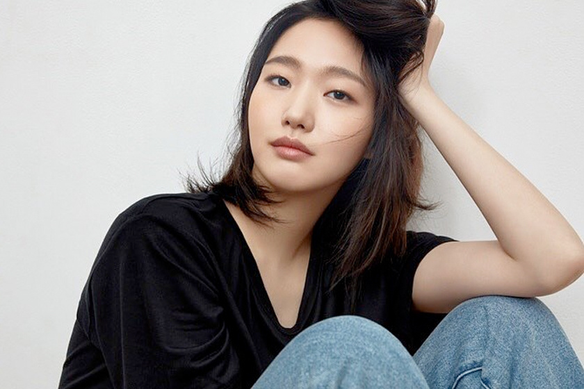 唇膏 必备唇膏多得英国准王妃梅根，才令这个色号需求急升65%