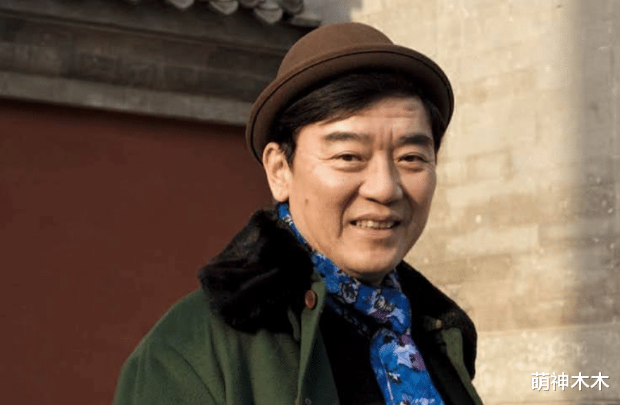 马伊琍|汪小菲每月亏本200万，马伊琍种小葱，明星疫情下的百态生活