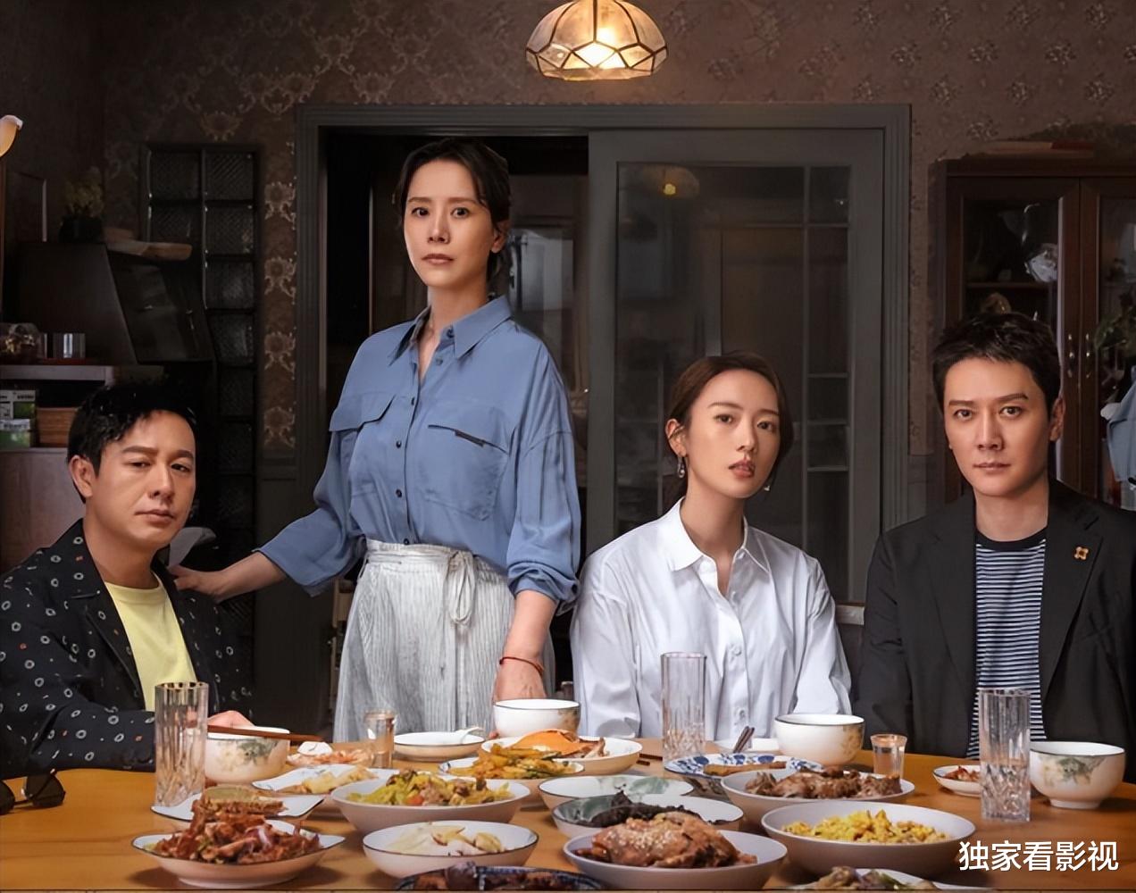 海清|45岁海清戏外美满,嫁高中初恋相爱超20年,14岁儿子是高颜值学霸