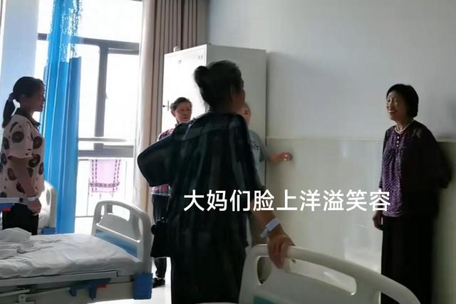 湖北:女子偷吃邻居家的李子中毒,住院3天被大爷大妈轮流取笑