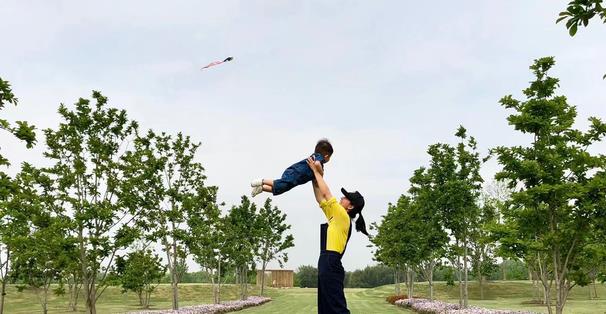 伏玟晓|主持人伏玟晓讲述坎坷历程，经历两段失败感情，对爱情仍有期望