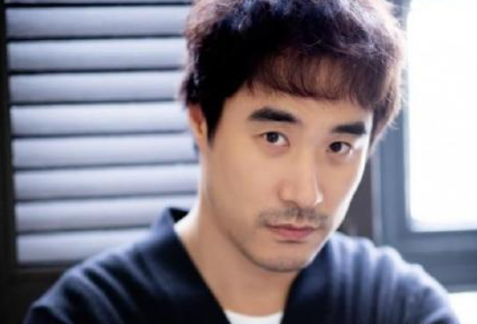 酒驾|韩国知名男星酒驾后逃逸!恶意撞上警车态度恶劣,4小时后被抓到