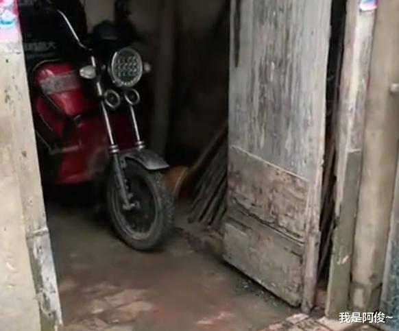 河南一女子首次去男友老家,准婆婆做的饭菜让网友炸锅:赶紧跑!