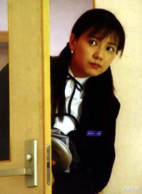 街拍|高圆圆的母亲：10年的求医之路，是女儿的艰辛和心痛