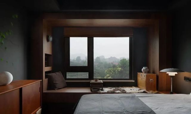 坚持摒弃客厅,不买沙发茶几!这对夫妻的家,成了装修界的教科书