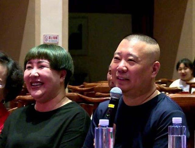 郭德纲|郭德纲在外面连别人递的水都不喝，这么谨慎的人，绝对不会出轨