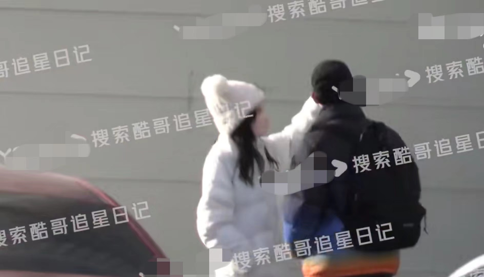 柳岩|42岁柳岩恋情疑曝光！与神秘男子多次外出约会，打扮居家状态亲密