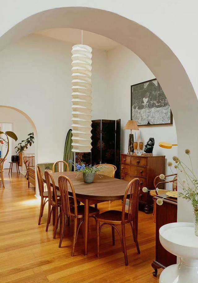 发现一个迷宫般的家,空间利用很有趣,甜蜜复古无与伦比,太想住