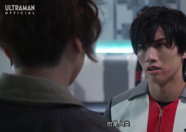 acgn漫评|真中剑悟果然不是人类,地球快毁灭了,他就跟队员自爆卡车了?