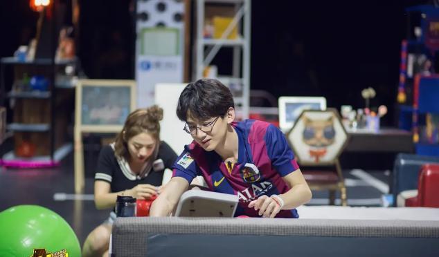 白敬亭|从《开端》回看《明星大侦探》，疯狂转粉白敬亭