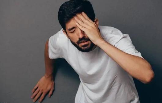 姐姐|血脂高，夏季不能吃“葡萄”吗？医生：降血脂，5种蔬菜或可常吃