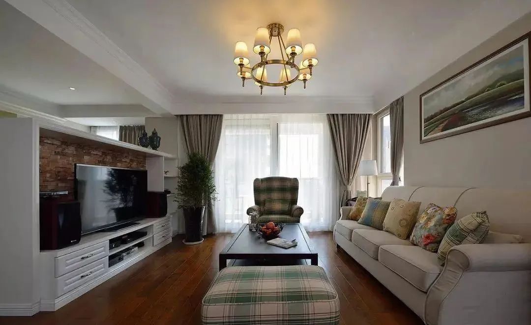 晒我家146平新房,老公非在客厅装半堵隔断墙,入住发现太明智!