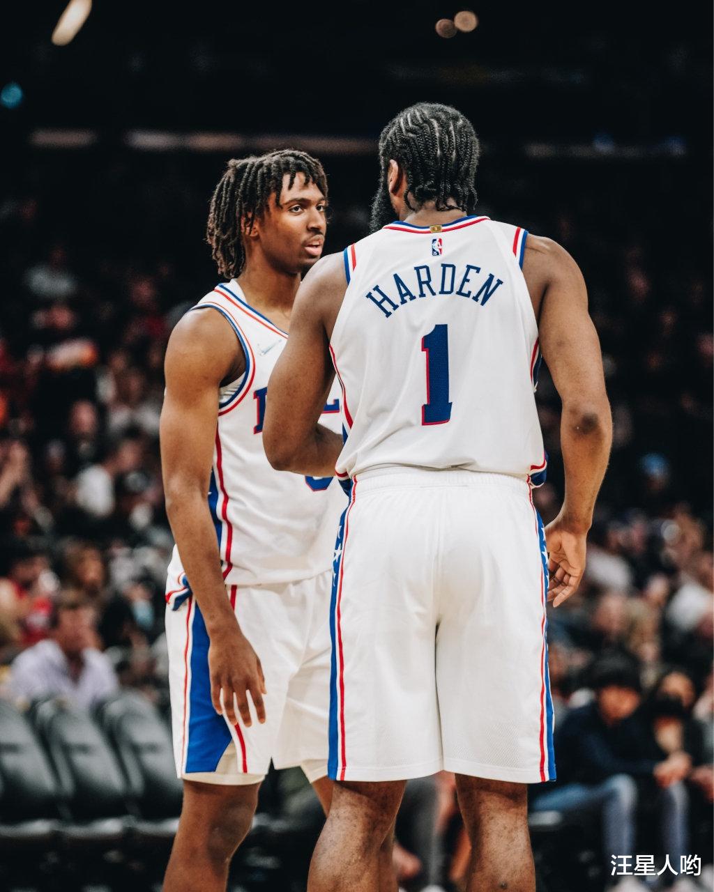 76人队|114-104！NBA西部第1大逆转，创3大纪录，哈登助攻数据反超科比