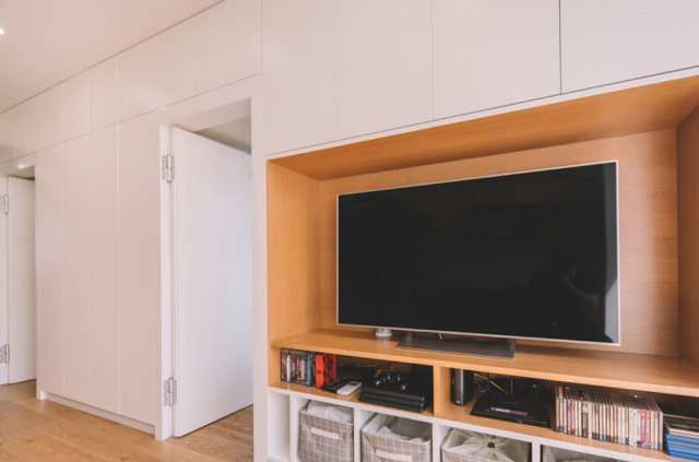 老公硬给卫生间设“2个门”，请木工打全屋柜子！入住才知睿智