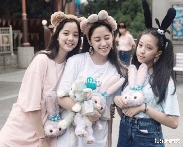 娱乐圈|娱乐圈亲姐妹颜值对比,有的是一个模子刻出来的,有的相差甚大