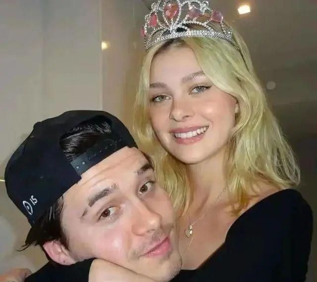 布鲁克林|家庭矛盾升级！妮可拉深夜晒照，双眼通红哭诉委屈，大布暖心告白