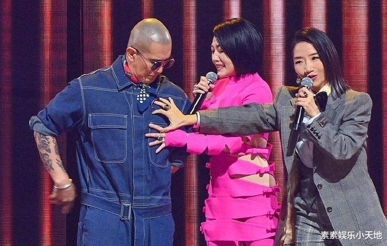 小S|小S和婆家人在一起秒变乖乖女，收起往日疯癫状态陪婆家人游玩