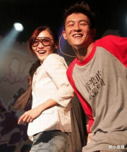 TVB|明明长了一张相似的脸，一个帅一个“土”，颜值差距太大了！！！