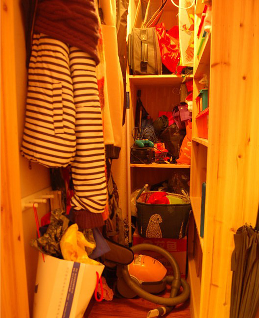 一家三口50平小窝,两房还挤出个衣帽间,都说我这设计师太牛逼了