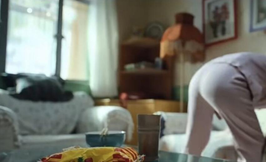 许半夏|许半夏茶几上的面包真不错！它是百年品牌根在上海，是时代的标签