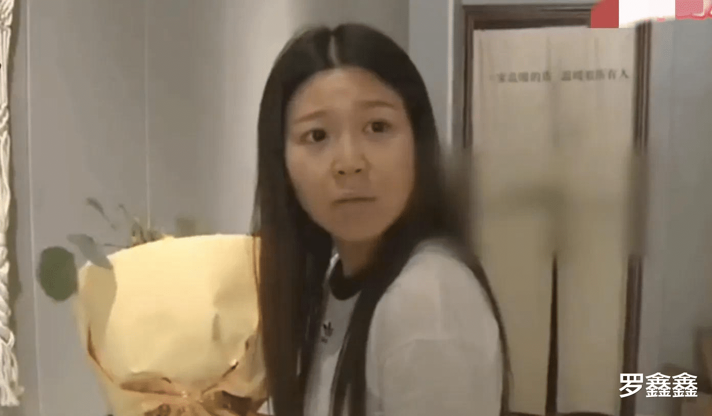 整容|妻子痴迷整容挥霍无度,丈夫受不了欲离婚,丈夫:她全身都是假的