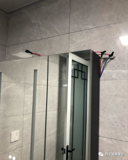 浴柜定制翻车了,咋办?