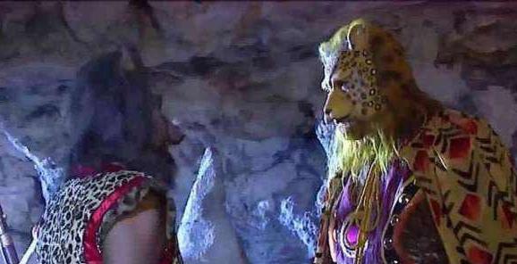 发型 理发师给顾客做出金钱豹发型,那你知道金钱豹是什么梗吗