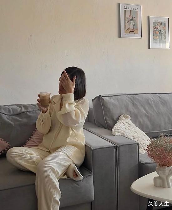 护肤 努力护肤不一定有效果 但“躺平式”护肤可真是舒服啊～