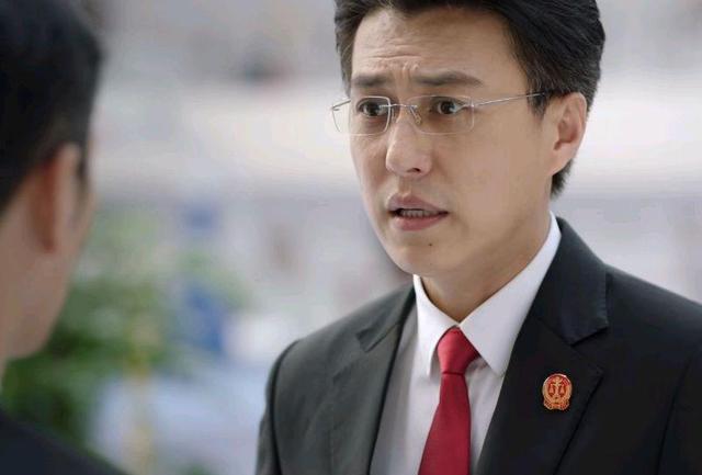 印小天|底线：两场性骚扰案牵动三个女人心，印小天又演渣男，法官会变心