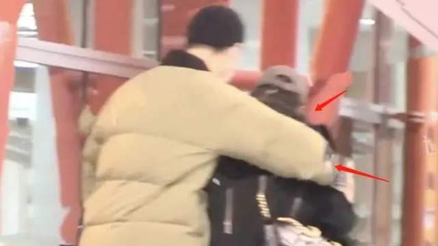 情侣|24小时内：娱乐圈1人被家暴，2对情侣热恋，1人去世，悲喜各不同