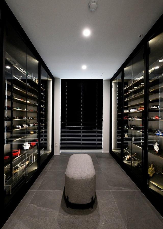 153的家,衣帽间、健身房、手办室一个不少,装成了理想的样子