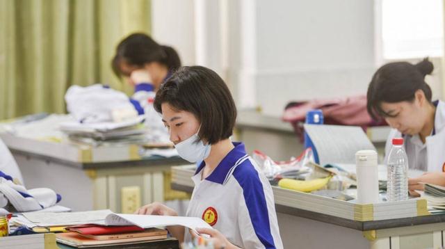 人力资源|文科生学这四类专业，市场需求量大，适合发展，薪资待遇也高