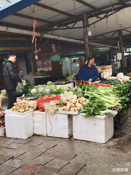菜市场出现“新骗局”，多数人被骗了还沾沾自喜，碰到很难避开